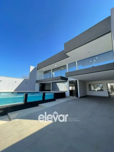 Casa em condomínio com 4 quartos  Montes Claros - MG