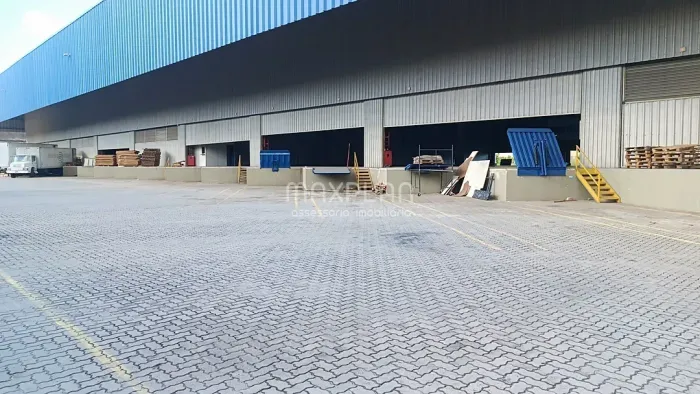 Galpão para aluguel com 5896 m² - Dentro Condomínio Logístico - Pavuna - Rio de Janeiro - 
