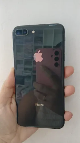 VENDO IPHONE 8 PLUS VERDE