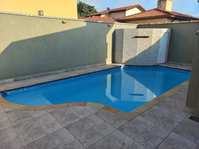 Casa com 3 dormitórios à venda, 225 m² por R$ 1.000.000,00 - Estiva - Taubaté/SP