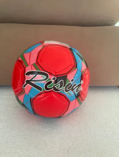 Bola de Futebol Risin Colorida - Campo/Quadra