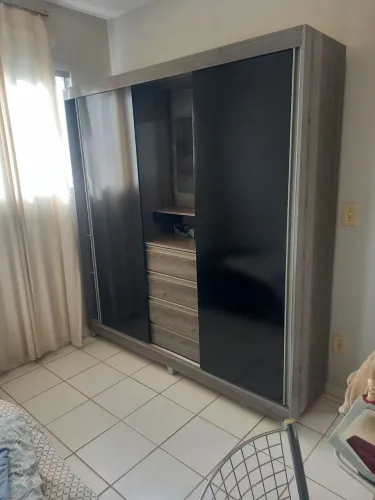 Vendo guarda roupas