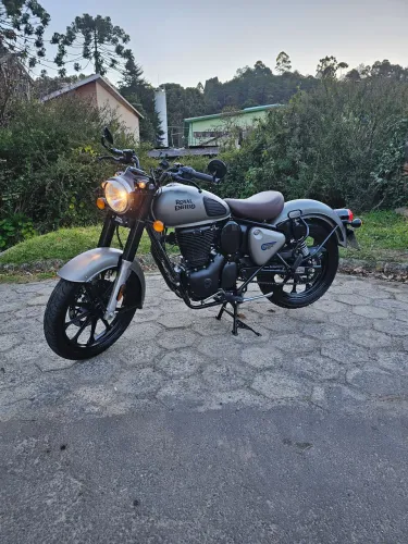 Royal enfield classic 350 dark 2023 muito nova