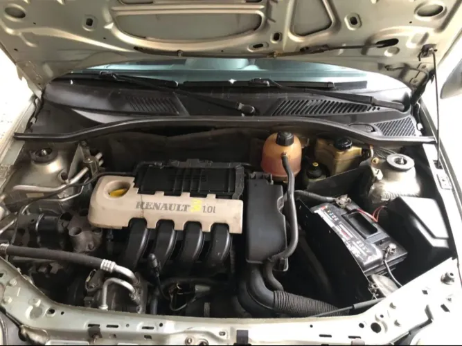 Renault Clio RT/ Privil. 1.0/1.0 Hi-power 16V 5P 2002