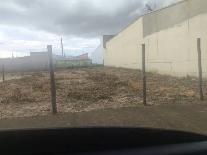 Terreno à Venda Bairro Portal dos Eucaliptos