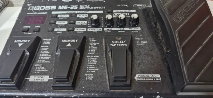 BOSS ME-25