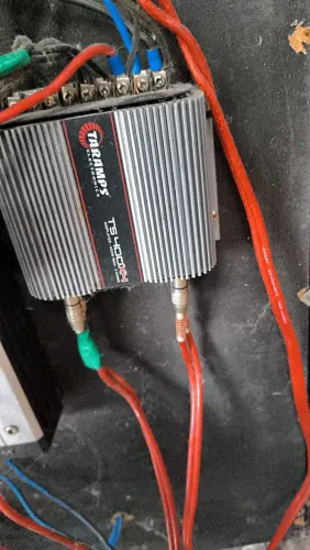 Acessórios para som automotivo