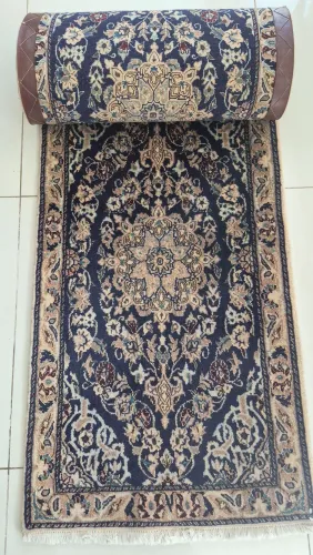 Passadeira iraniana Nain
