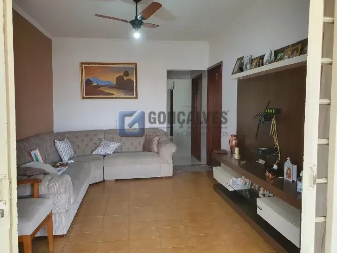 Casa à venda em Vila Humaitá, Santo André 3 quartos, 2 vagas, piso frio