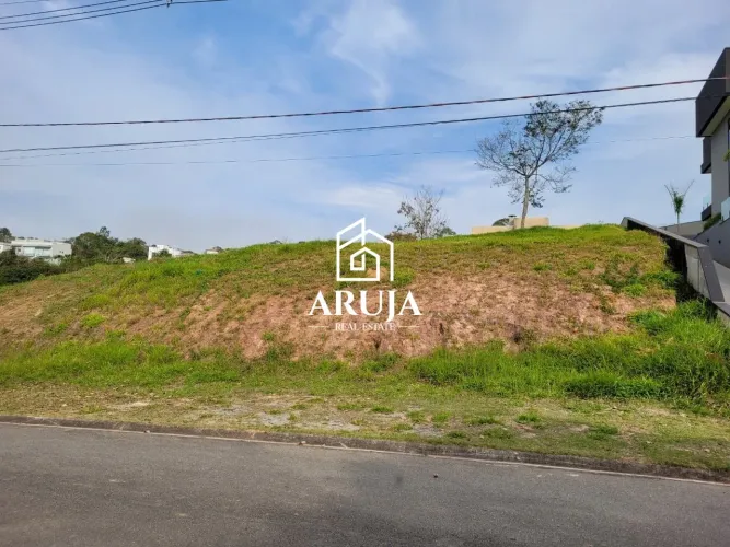Terreno de 800 m² na Reserva Ibirapitanga