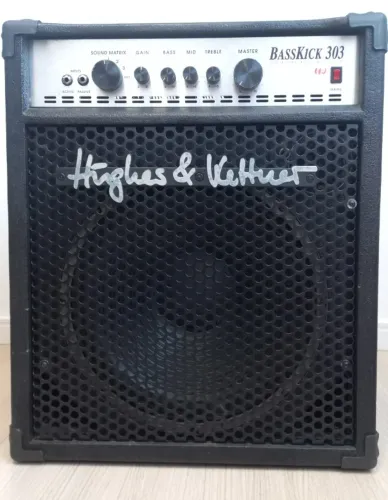 Cubo para Contrabaixo Hughes Kettner BassKick 303