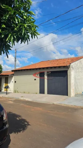 Casa para venda com 134 m² e 3 quartos em Vila Industrial, Bauru - SP