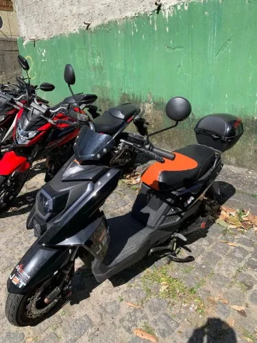 Moto elétrica à venda