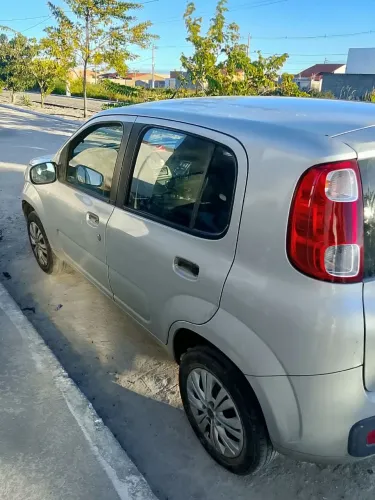 Fiat Uno Vivace Celeb. 1.0 EVO F.flex 8V 5P 2013