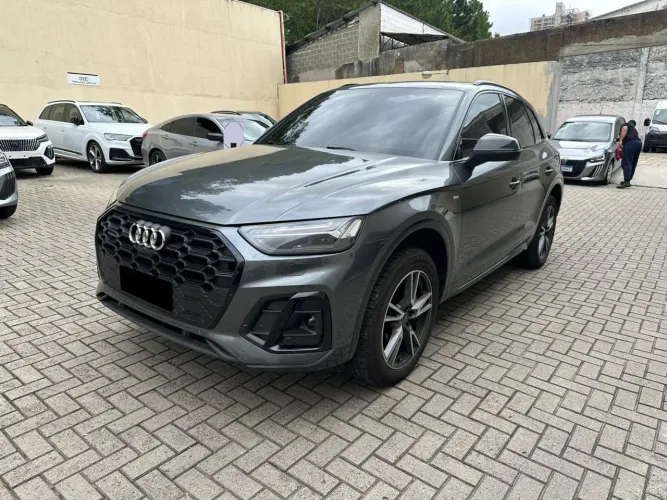 Audi Q5 Perf. Black 2.0 TFSIe S.tr. QT (hib.) 2024