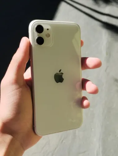 iPhone 11 - 64gb - excelente estado