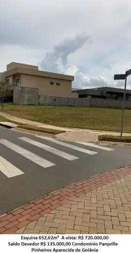 Leia a descrição: Esquina 652,62m² - Condominio Parqville Pinheiros