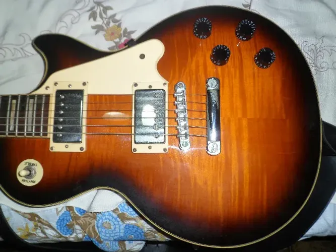 Guitarra Condor CLP 2s Les Paul completo com bag e acessórios
