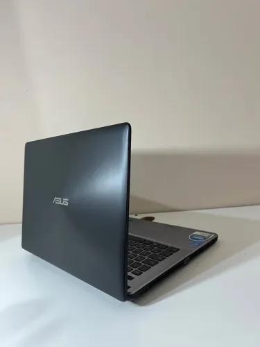 3 MESES USO | Core i5 | 6GB RAM | Notebook Asus |