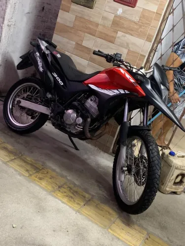 XRE 300
