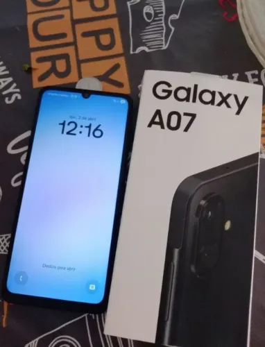 Celular Galaxy A07 Tela 6.7 128GB 4G 90Hz Câmera Dupla 50MP Preto Samsung