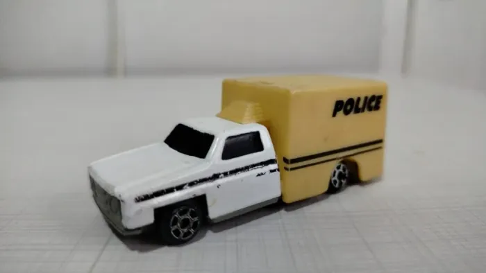 Miniatura Ambulância Police