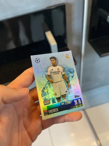 ENDRICK ATTAX Debut Topps