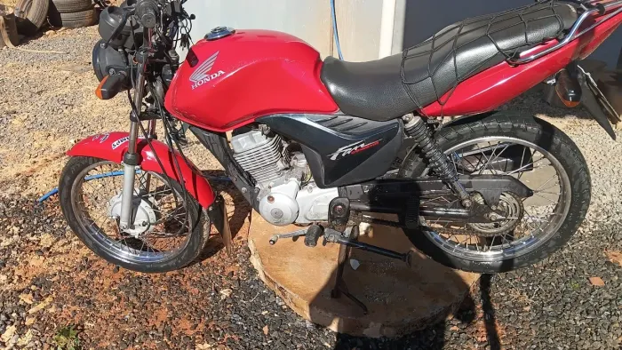 HONDA CG 125 TITAN KS ANO 2009 <br>Valor 7.500 CHAMA NO ZAP *