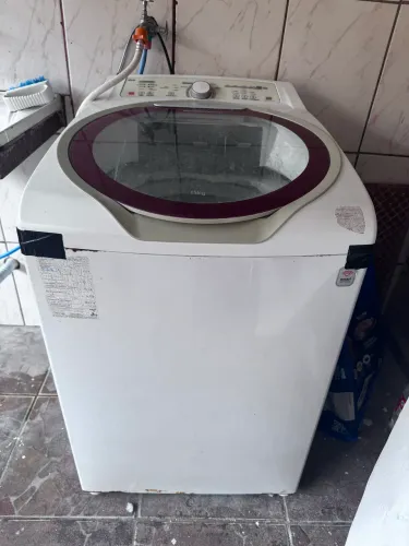 Máquina de lavar Brastemp precisa de revisão