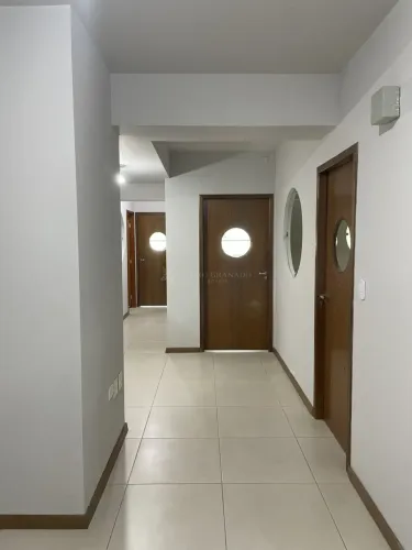 Sala comercial - Zona 01