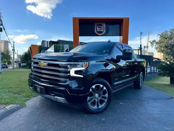 Chevrolet Silverado High Country 5.3 V8 AWD Aut. 2025