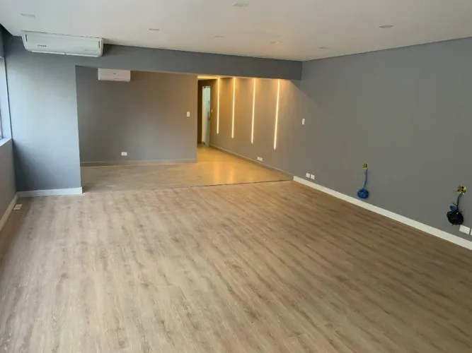 Sala Comercial 84 m² no Centro de Santo André 2 vagas, venda direta