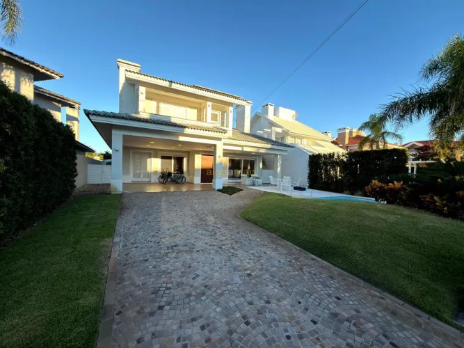 Casa em Condomínio Mobiliada em Condomínio Atlântida Lagos Park, Xangri-Lá - Venda REF: CA
