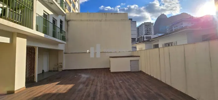 Apartamento quarto e sala a venda em Botafogo com Varanda, vista para o Cristo e Vaga de G