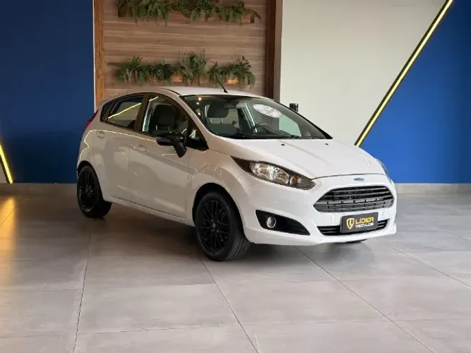 Ford Fiesta 1.5 16V Flex Mec. 5P 2015