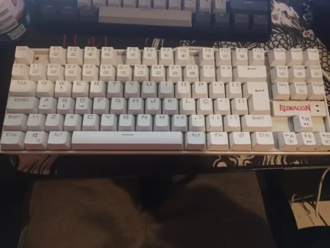 Teclado gamer redragon kumara branco