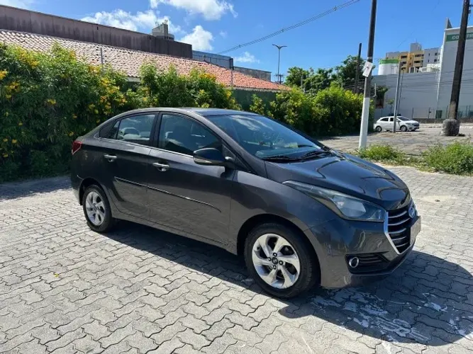 Hyundai HB20S C.style/c.plus1.6 Flex 16V Aut. 4P 2016
