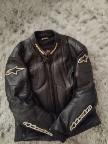 Jaqueta Alpinestars couro e cupim