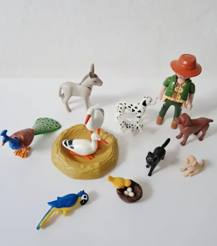 Playmobil Animais e Figura (Preço Negociável Levando + Peças)