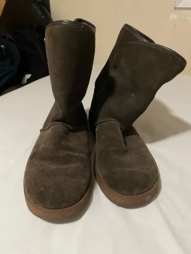 bota cravo e canela marrom
