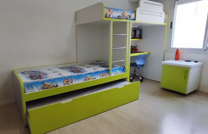 Treliche com bancada 