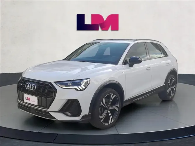 Audi Q3 Perf. Black 2.0 TFSI Tiptr. Quattro 2024