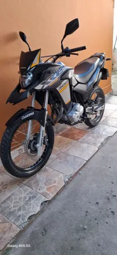 Xre Adventure muito nova 