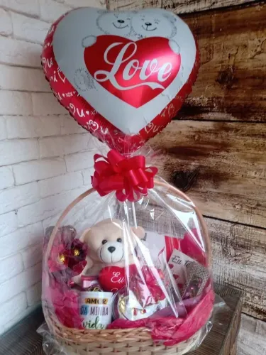 CESTA DE CHOCOLATE COM URSO