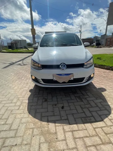 Volkswagen Fox Comfortline 1.6 Flex 8V 5P 2018