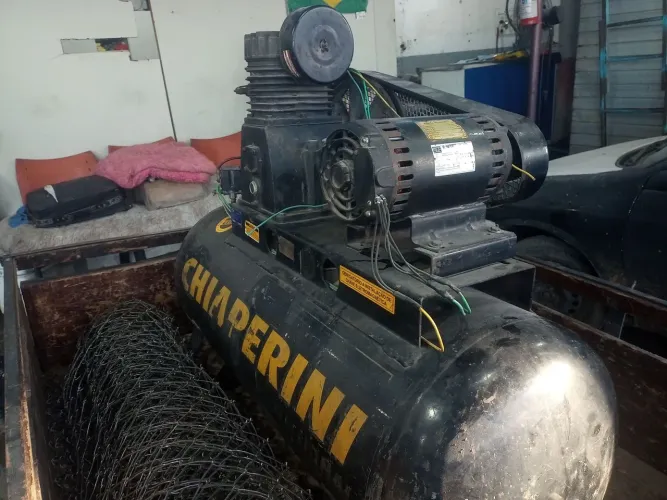 Vendo compressor de ar 20 pes