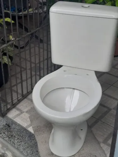 Vaso sanitario com caixa acoplada