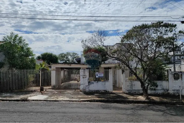 Casa à venda