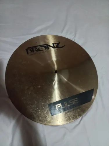 Prato Odery bronz Pulse 18"