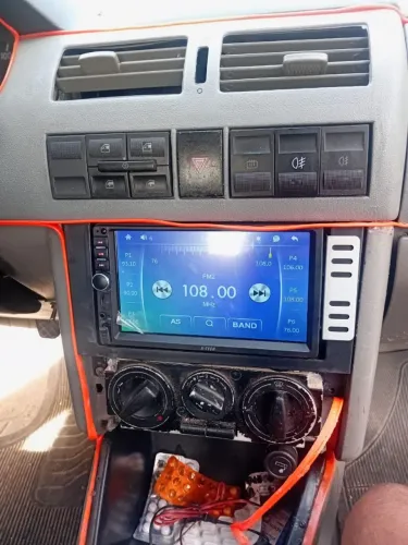 Volkswagen Gol Geração III Power 1.0 MI 16V Gasolina Mec. 4P 2002